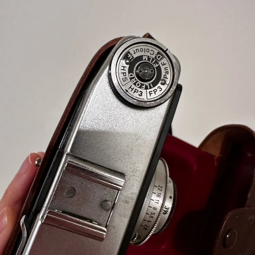 Ilford Sportsman Classic Camera - Silver and Brown
